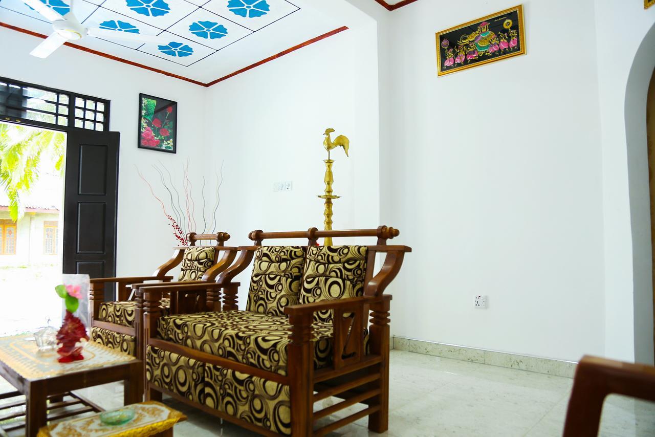 Induruwa Villa Bentota Luaran gambar